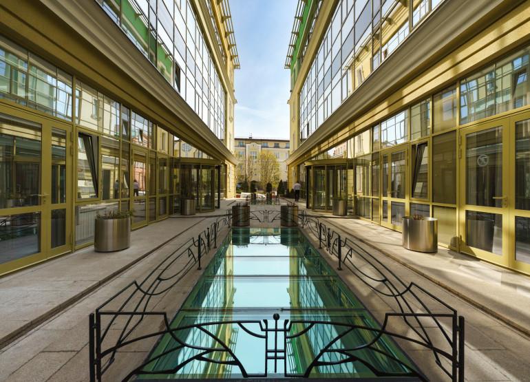 Ивановская Горка: Вид здания