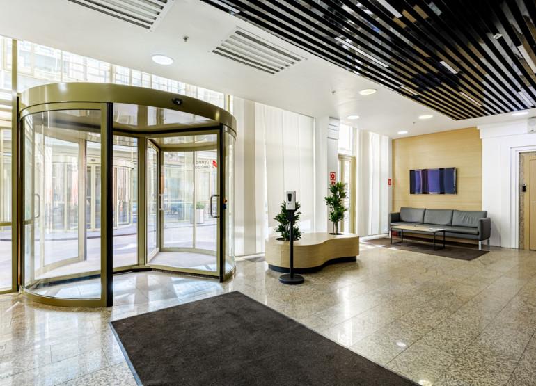 Ивановская Горка: Вид входной группы внутри зданий