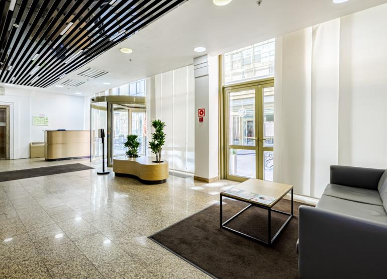 Ивановская Горка: Вид входной группы внутри зданий