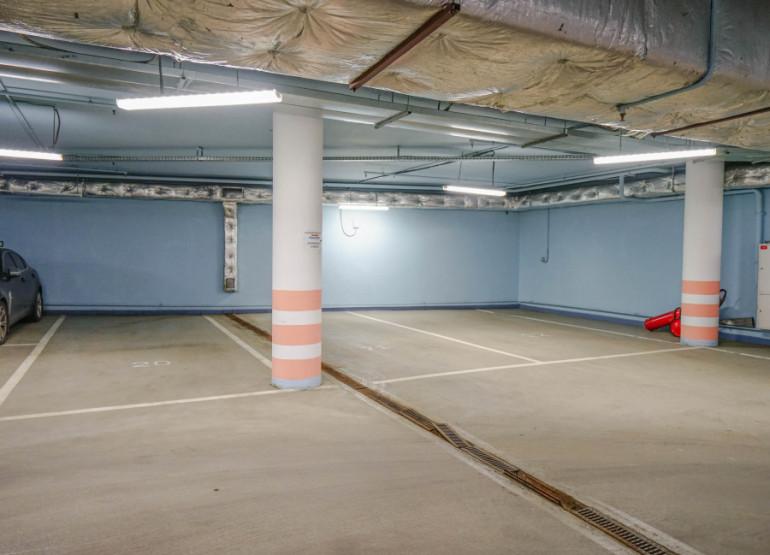 Садовая Галерея: Вид паркинга